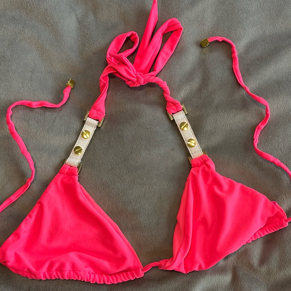 L Beach Bunny Bikini Top
